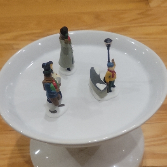 Department 56 Vintage Christmas Carol Christmas Morning Figures - Picture 7 of 16